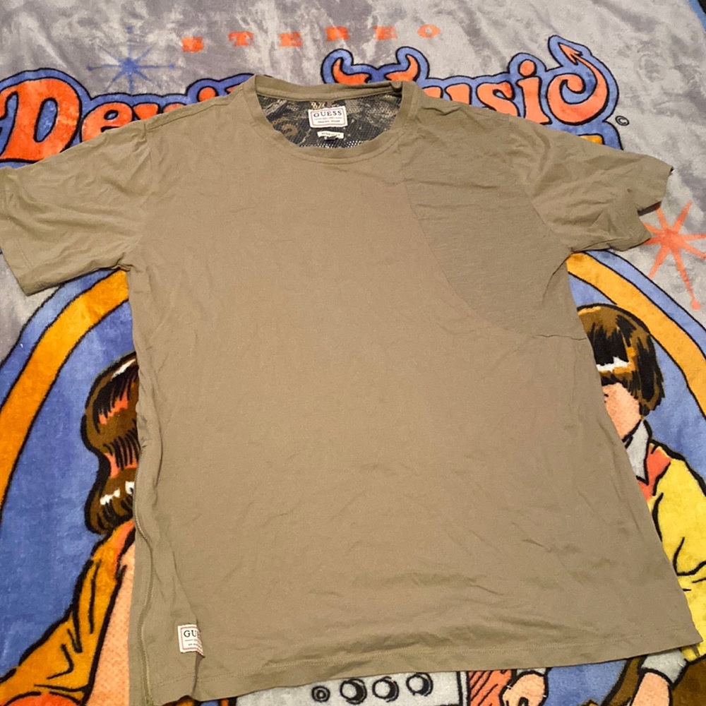 Guess T-shirt!